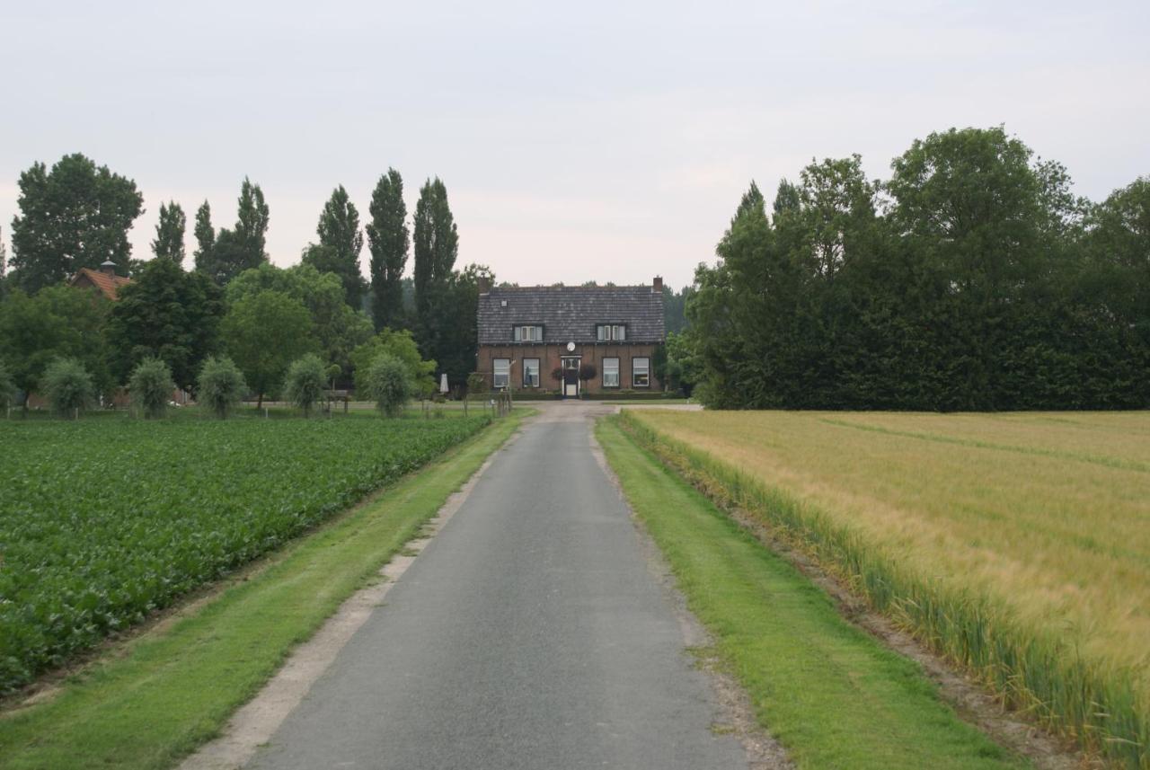 Bed & Breakfast De Kienstee Schoondijke Eksteriør bilde