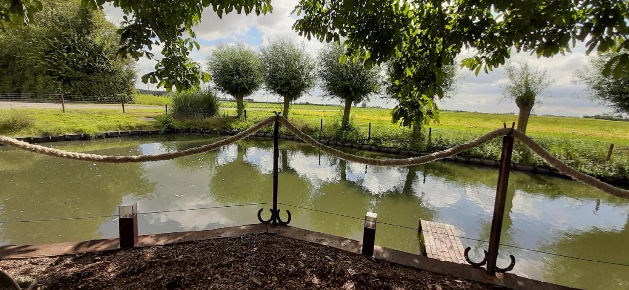 Bed & Breakfast De Kienstee Schoondijke Eksteriør bilde